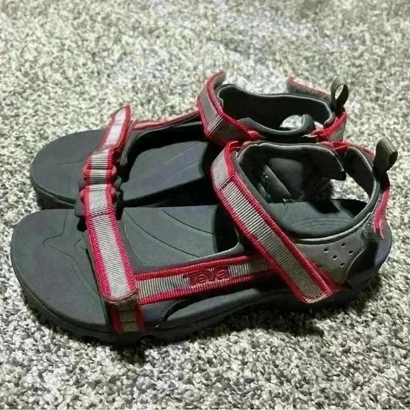 Teva Tanza Youth Sandals Size 4 Unisex Red Hook & Loop Water Shoe 1093489Y - Picture 1 of 9